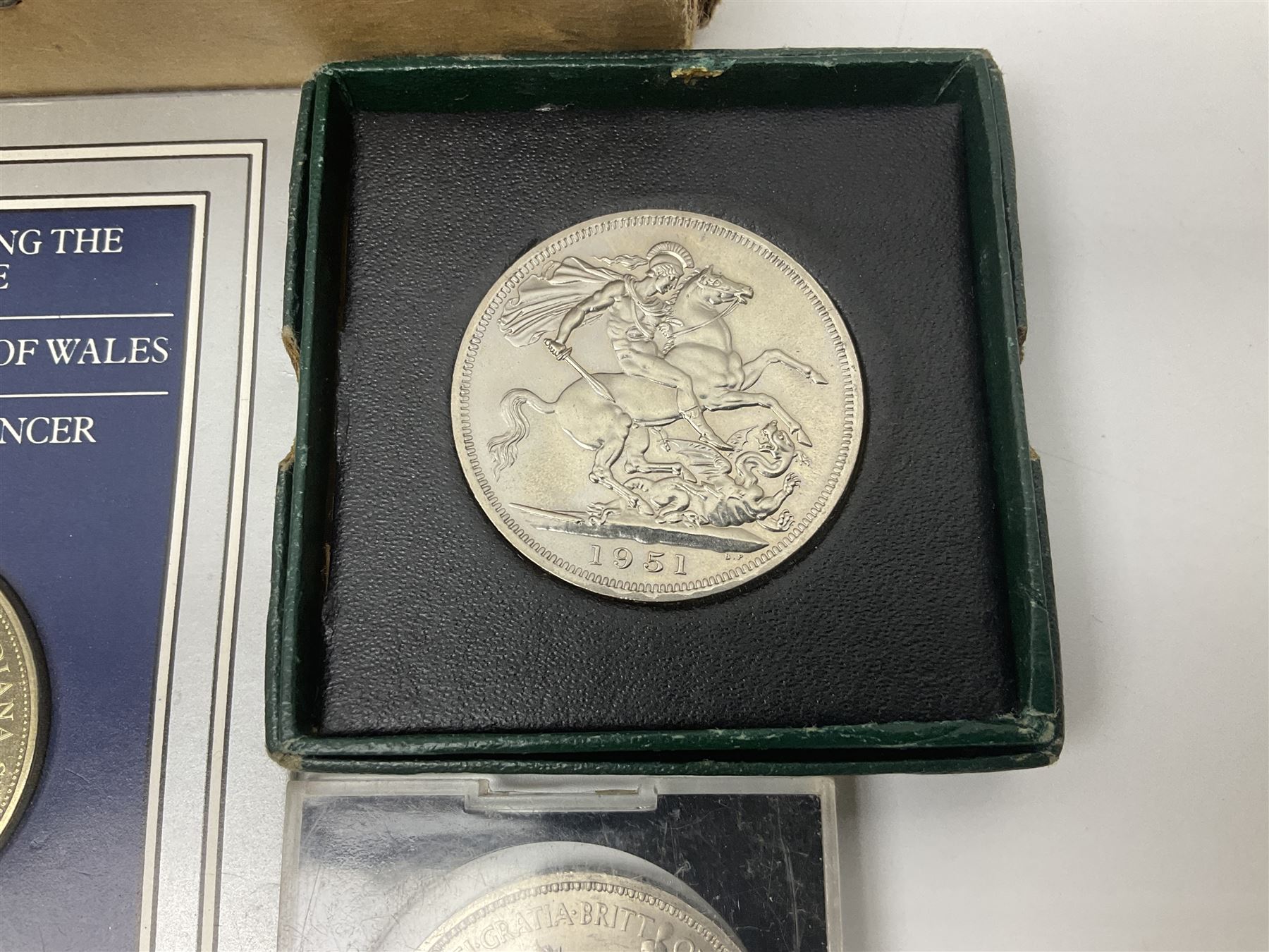 Coins including two King George VI 1951 Festival of Britain crowns each in green case, various other commemorative crowns, two Iceland '874-1974' two coin sets both in original red cases etc