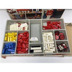 Lego - six 1960s/70s boxes for set Nos.5,40, 050, 066, 070 and 544; well stocked with assorted pieces (6)