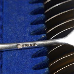  Canteen of silver cutlery comprising twelve dessert spoons, twelve dessert forks, twelve teaspoons, four table spoons and four table forks in oak case London 1938 Maker Josiah Williams & Co