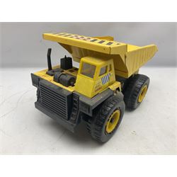Tonka - five large scale pressed steel vehicles comprising Cement Mixer, Mobile Crane, Bulldozer and two Dumper Trucks (5)