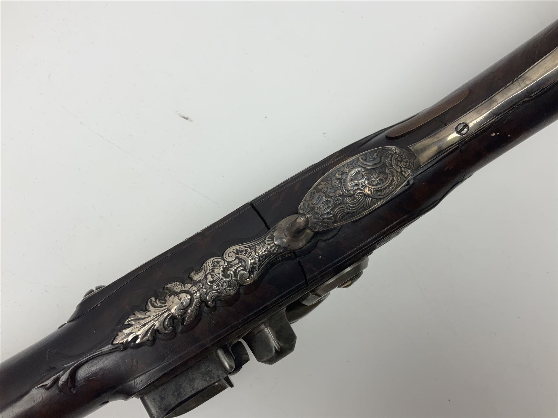Very fine and extremely ornate high quality late 18th century French 16-bore flintlock sporting gun by J. Coignet Layne Paris, the 91.5cm(36
