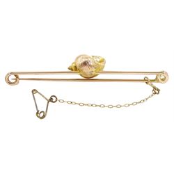 9ct gold shell brooch, set with a single pearl, hallmarked