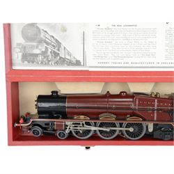 Hornby 0 gauge LMS Princess Royal Class 4-6-2 locomotive 'Princess Elizabeth' no.6201, with tender, in LMS maroon livery, in original wooden case