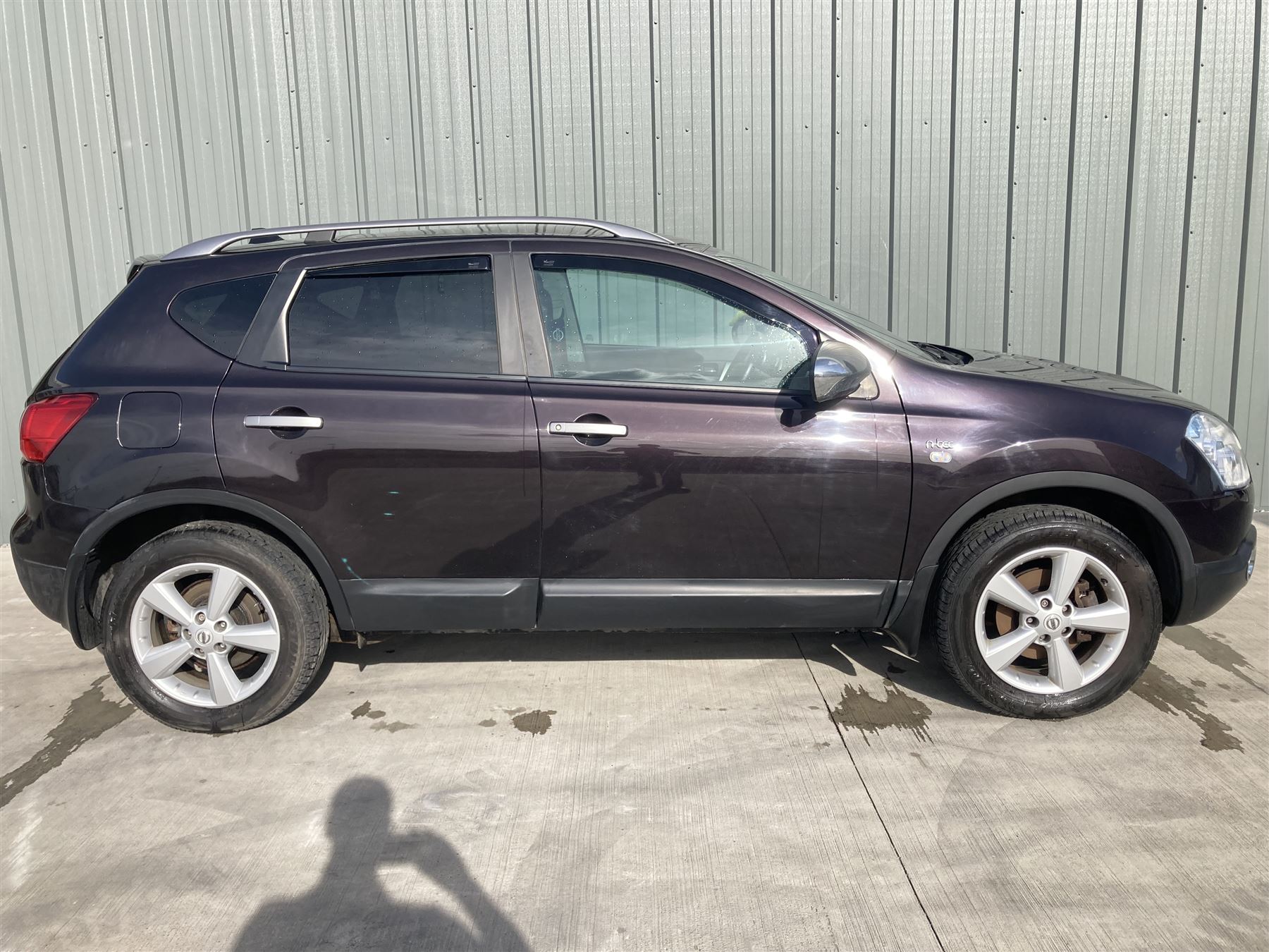 2009 Nissan Qashqai N-Tec 4WD CVT. 5 door hatchback, 4 wheel drive automatic, metallic black, 2 litre petrol, 2 keys, V5 present. Personalised plate BT07 BGT. Service History, New battery fitted. 45,600 miles. Selling on behalf of the executors of a local estate.

Alternative buyers premium rate applies of 10% + VAT. - THIS LOT IS TO BE COLLECTED BY APPOINTMENT FROM DUGGLEBY STORAGE, GREAT HILL, EASTFIELD, SCARBOROUGH, YO11 3TX