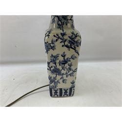 India Jane table lamp, decorated with blue birds and floral vines upon a white ground, fitted with a cream lampshade, H62cm 