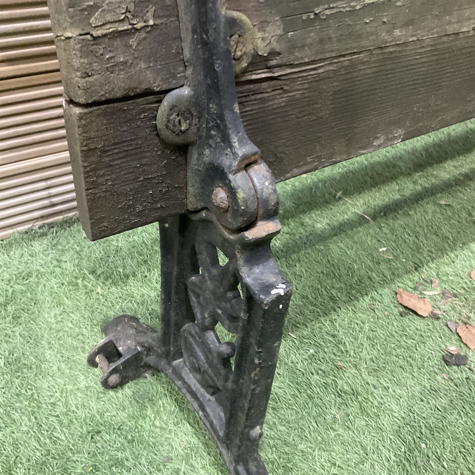 Early 20th century cast iron and wood slatted, foldable garden bench - THIS LOT IS TO BE COLLECTED BY APPOINTMENT FROM DUGGLEBY STORAGE, GREAT HILL, EASTFIELD, SCARBOROUGH, YO11 3TX