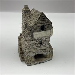 Thirty Lilliput lane, to include Hill Top, Bottle Oven, April Cottage, Thimble Cottage, Honeysuckle III, Gullivers Pantry etc