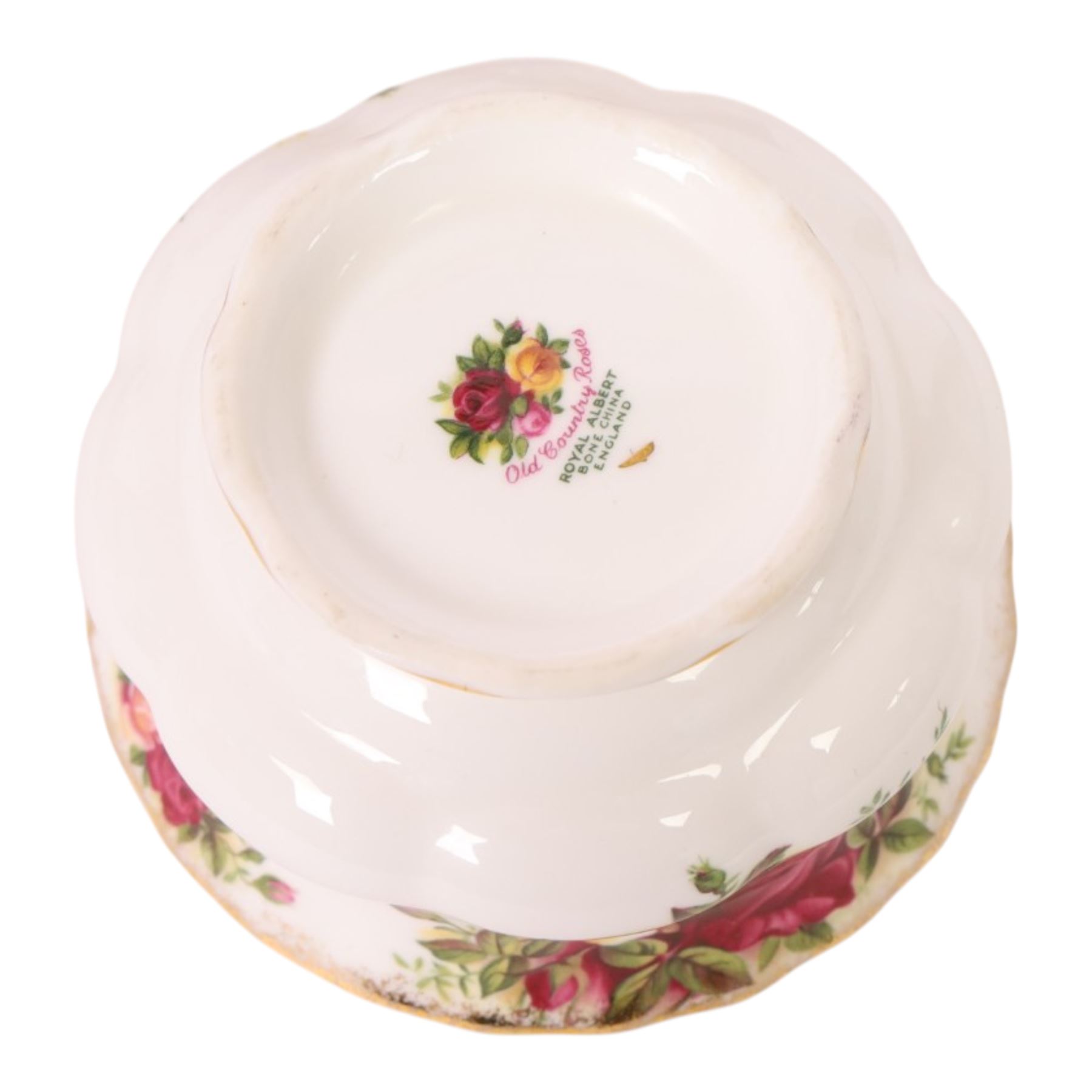 Royal Albert Old Country Roses part tea and dinner service, including teapot, milk jug, open sucrier, six tea cups and saucers, four dinner plates etc 