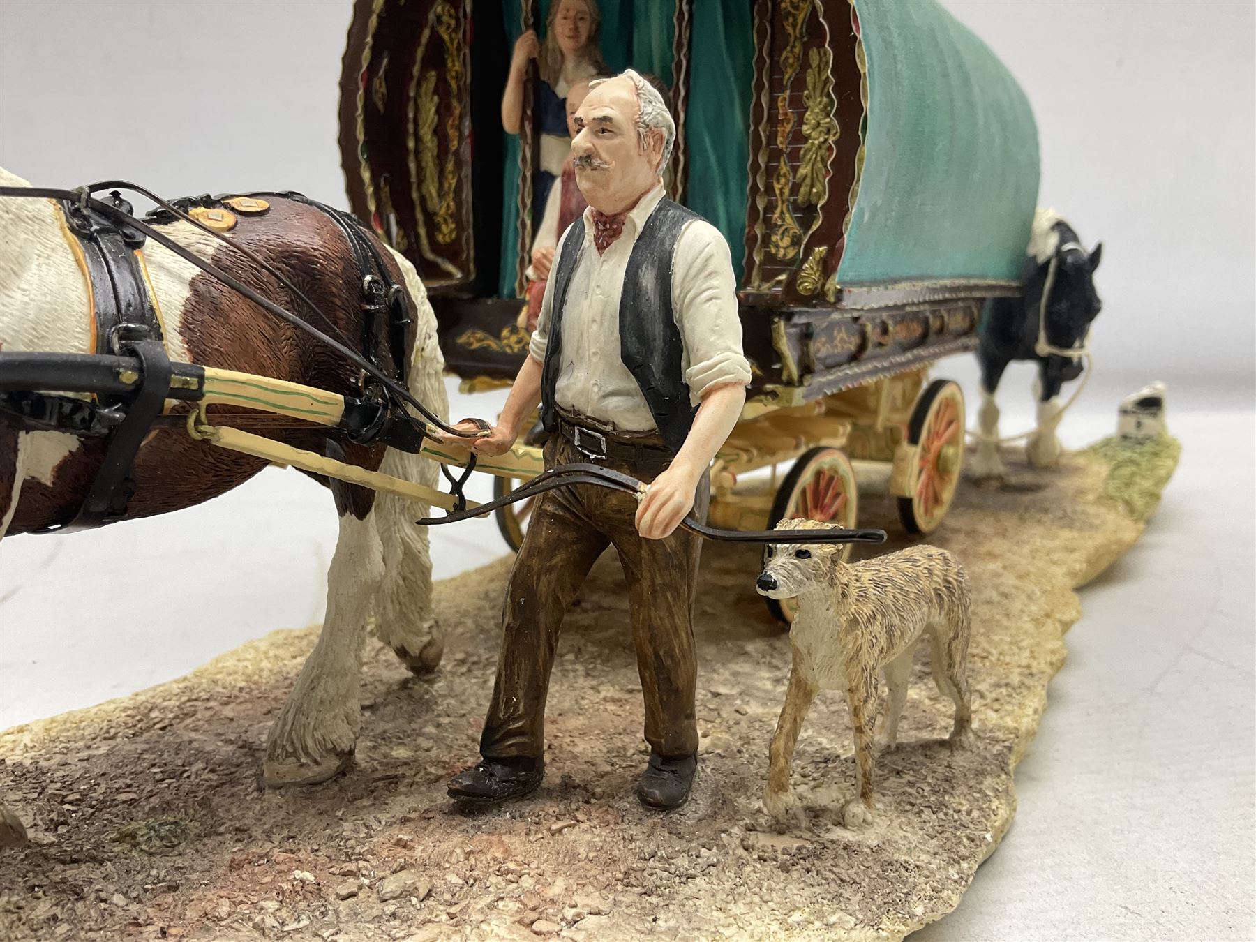 Border Fine Arts | Antiques, Collectables, Ceramics & Small Lots