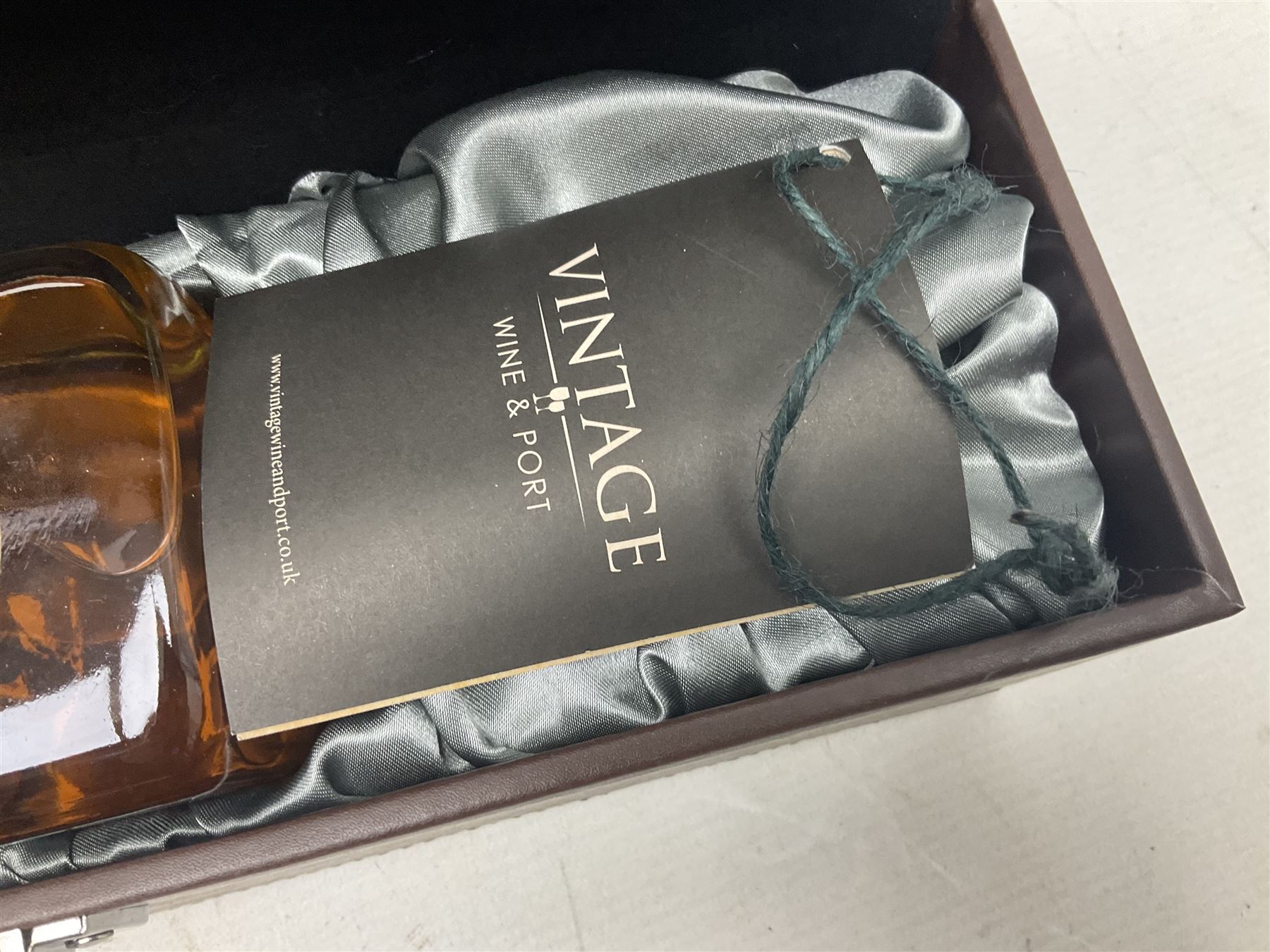 Knockando, 1968, Extra Old Reserve single malt Scotch Whisky, 70cl, 43% vol, in original presentation box  
