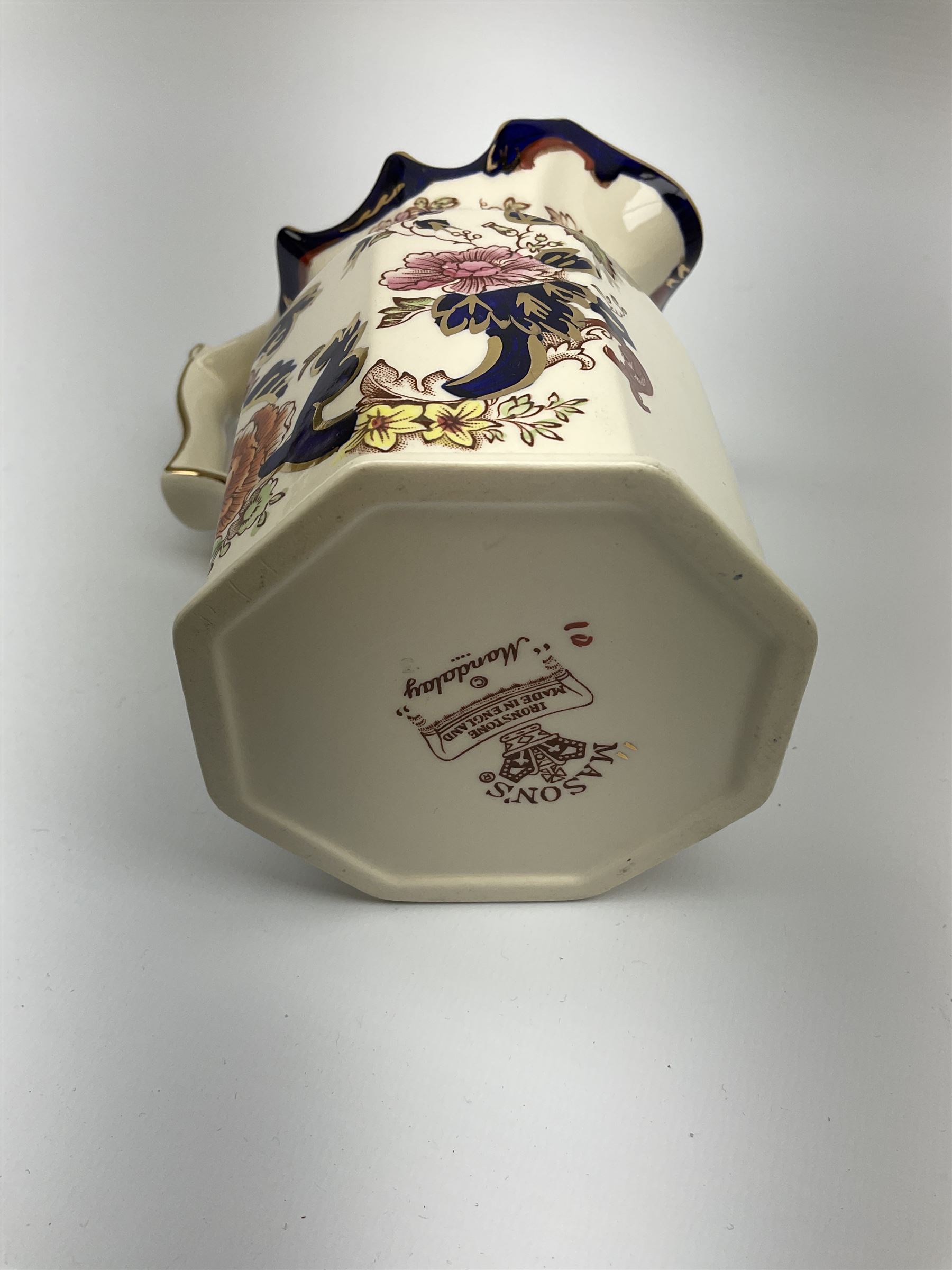 A group of Masons Ironstone Mandalay pattern wares, to include table lamp, including fixture overall H29.5cm, large square sided jar and cover, H35cm, pair of photograph frames, planter with twin lug handles, mantel clock, wall clock, vase, jug, various trinket dishes and boxes, etc., plus a Masons Franklin pattern plate. 