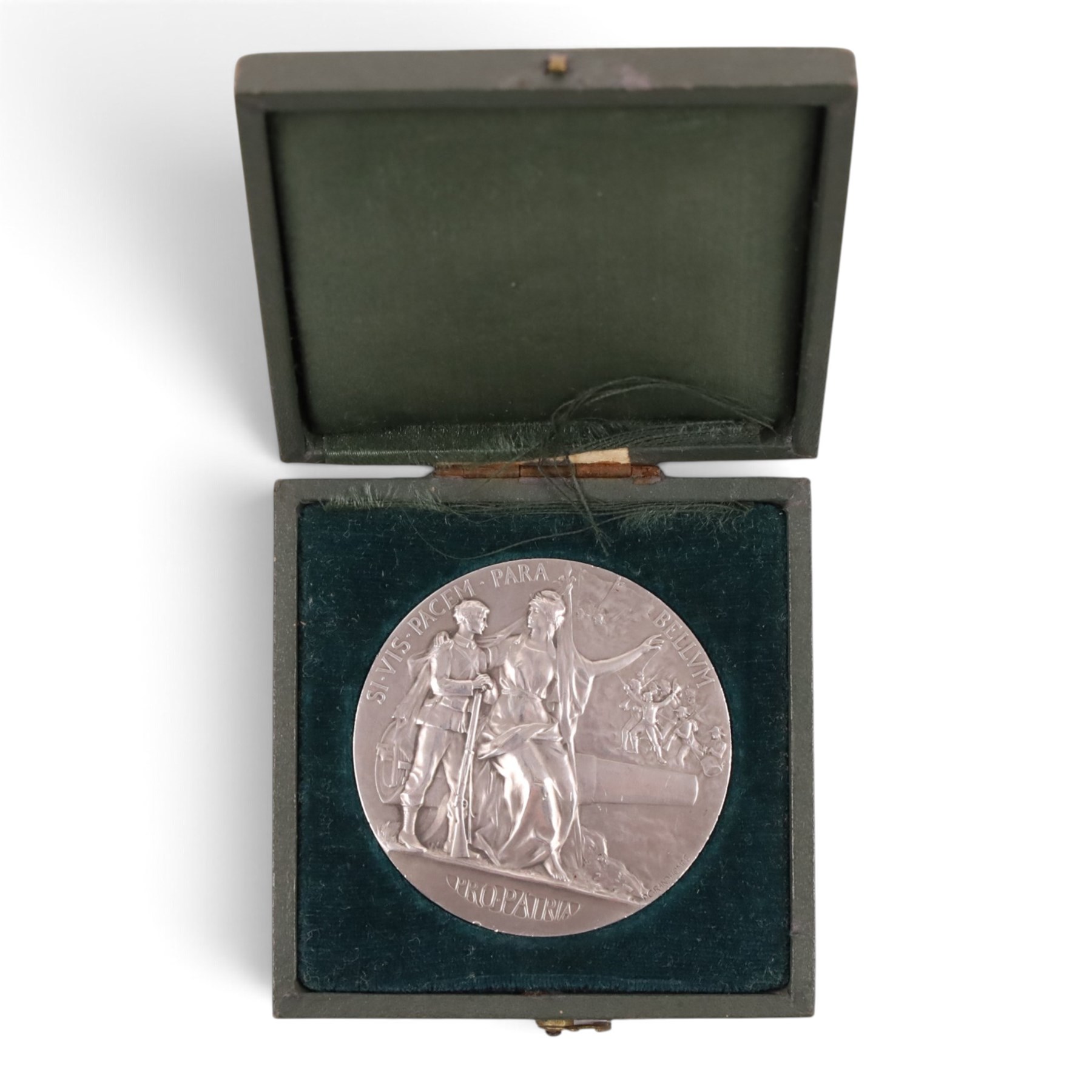 French Ministry of War silver physical training medal 1911, cased