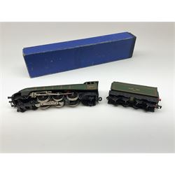 Hornby Dublo - three-rail B.R. (E.R.) A4 Class 4-6-2 locomotive 'Mallard' No.60022 with tender in medium blue box