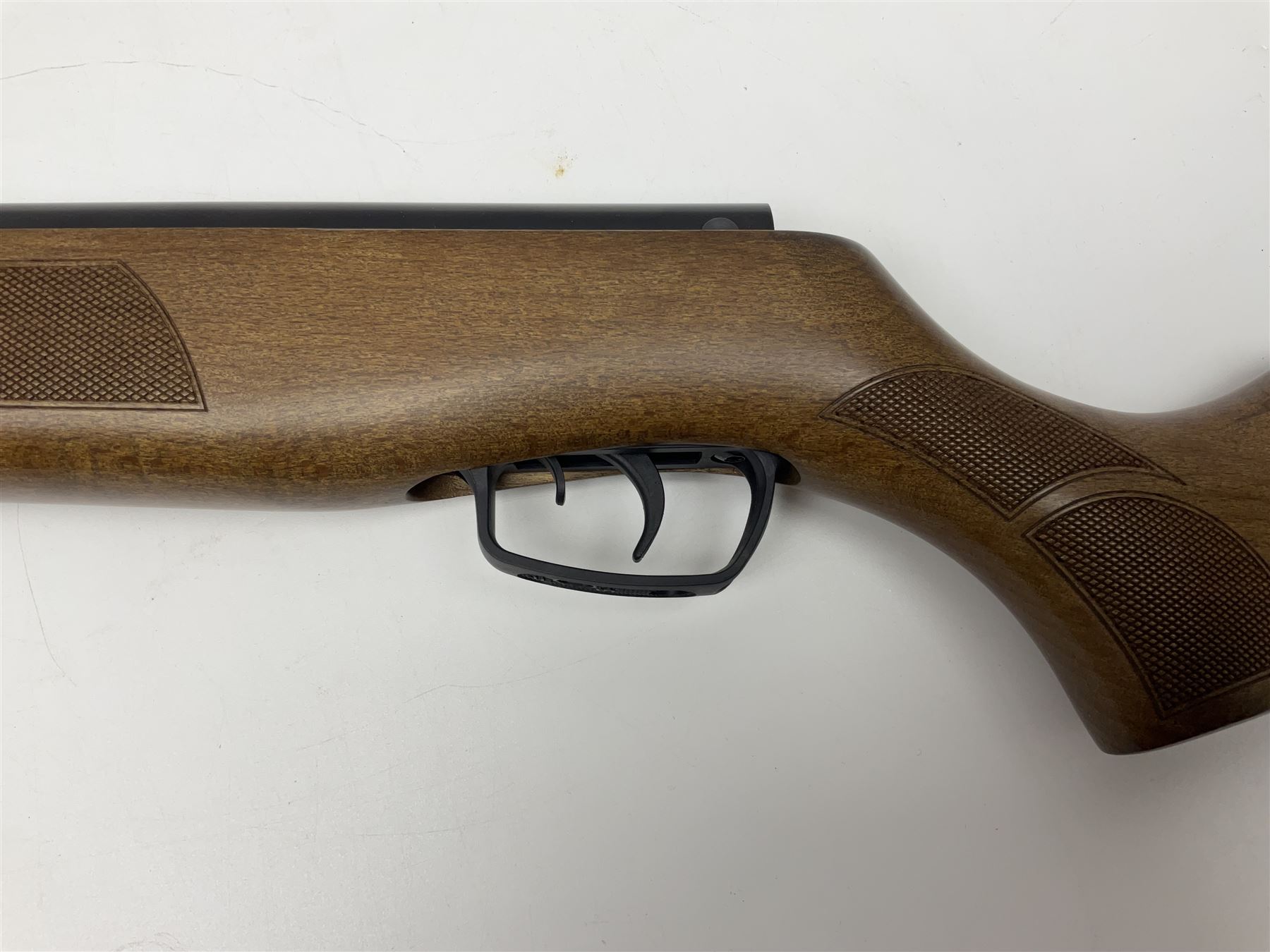 BSA Meteor Mk7 .22 air rifle with break barrel action L110cm overall no.WE-331279-14; in original cardboard box NB: AGE RESTRICTIONS APPLY TO THE PURCHASE OF THIS LOT.