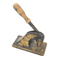 Victorian cast iron desk letter head seal or embosser, decorated in gilt with flowers, together with a mounted ox horn, approximately L59cm