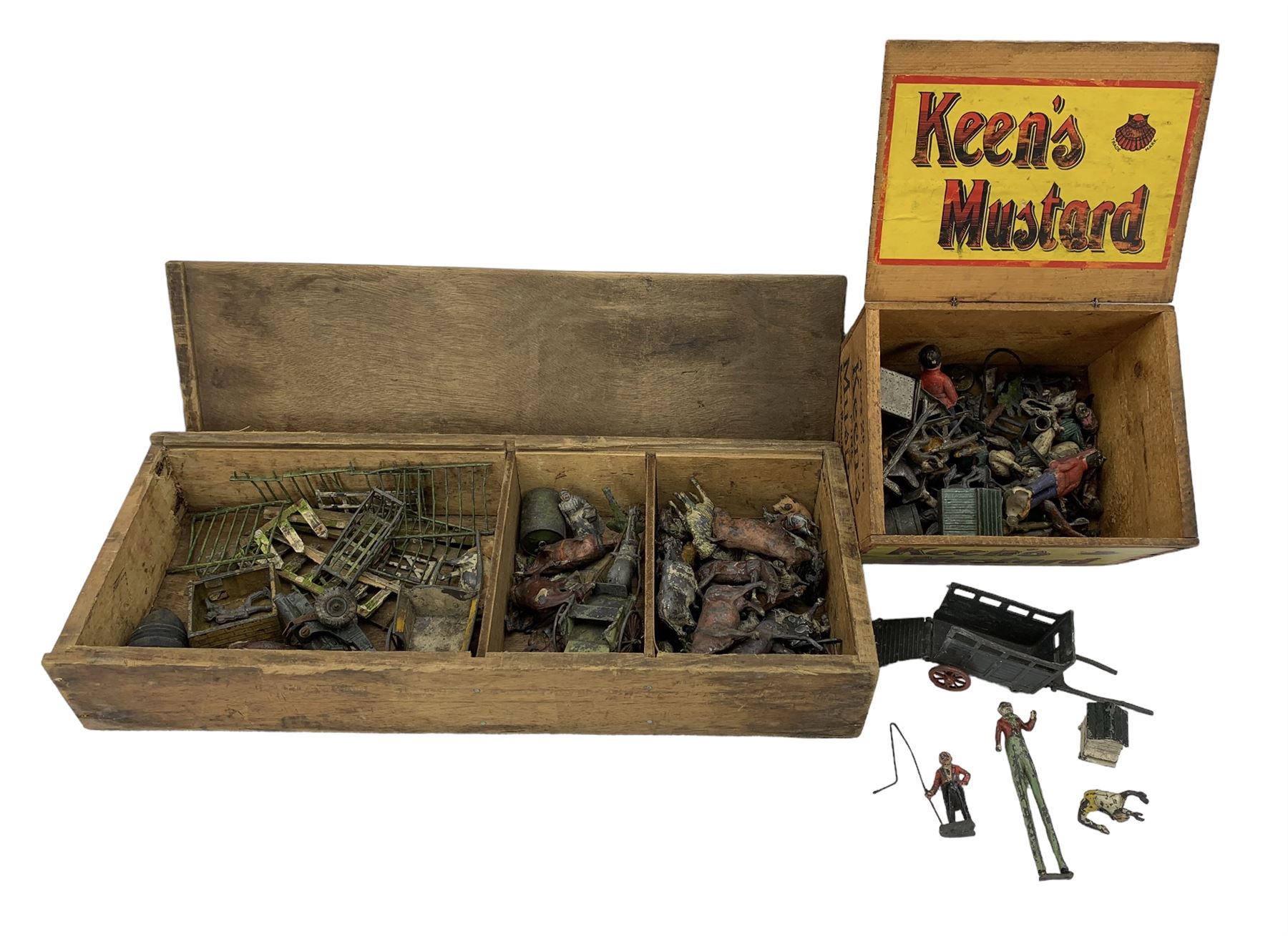 Number of lead farm animals, circus performers, farm carts etc by Britains, Charbens, Hill & Co etc