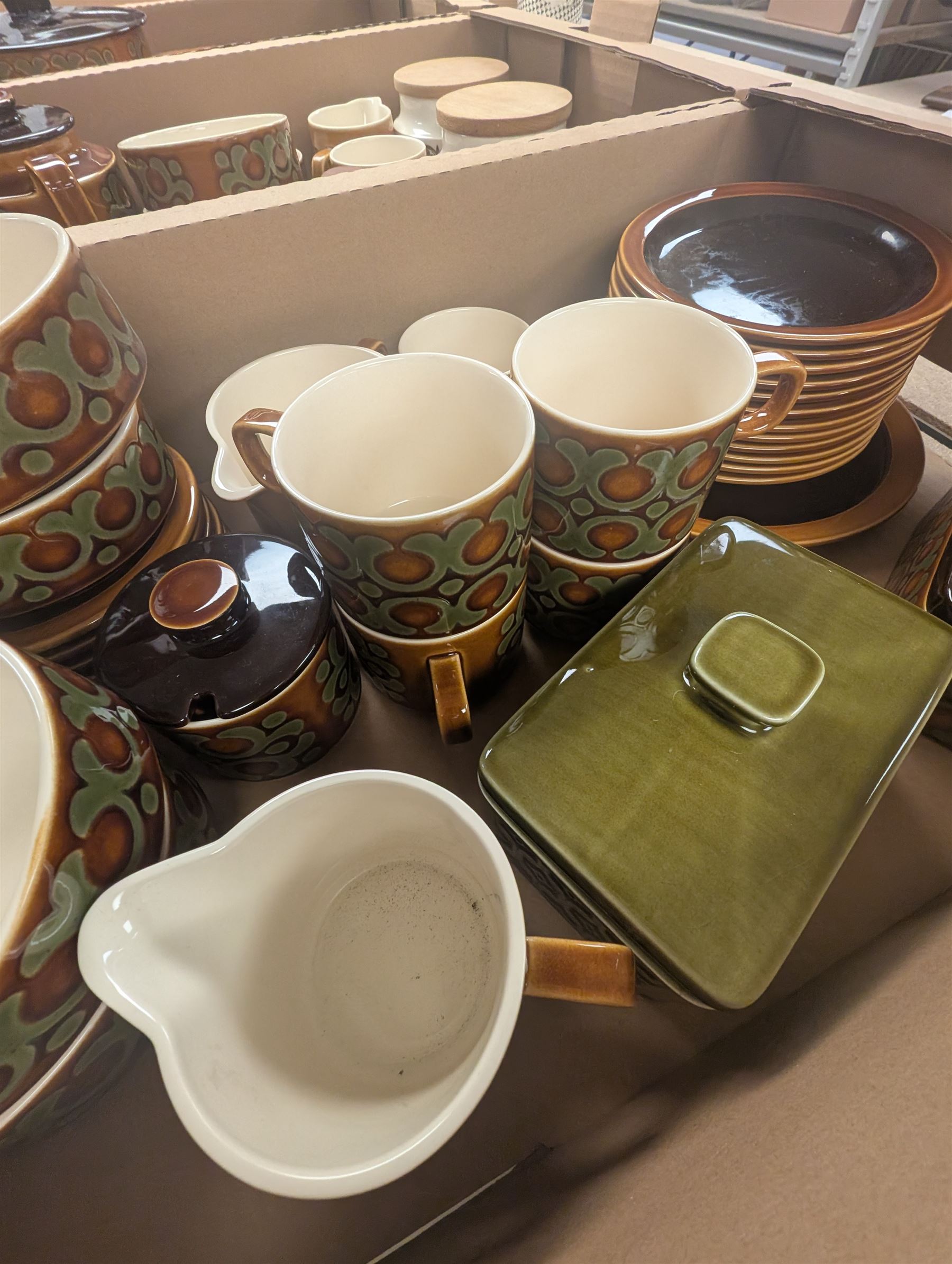Collection of Hornsea pottery, to include green glazed bird ashtray designed by John Clappison, Bronte pattern part tea and dinner service, including butter dish, teapot, tureen, platter, dinner plates, side plates, oil and vinegar bottles, Heirloom pattern butter dish, etc