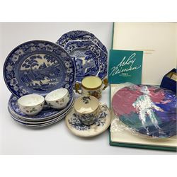 A group of Victorian and later ceramics, to include Spode blue and white Italian pattern plates, and other blue and white ceramics, a Crown Derby paperweight, Meadow Rabbit with gold stopper, a boxed Royal Doulton Pierrot after Leroy Nieman plate, Theodore Haviland Limoges cruet modelled as a frog, smal boxed Rosenthal vase, etc. 