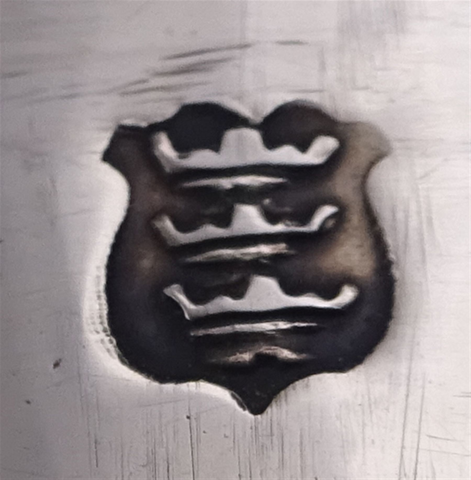 Pair of modern Guild of Hull Silversmiths silver goblets, the bowls each of tapering cylindrical form, with spot hammered finish, upon a tapering foot, etched with abstract lines, hallmarked J & KR, Birmingham 1983, also marked with the three crowns mark of the Guild of Hull Silversmiths, H11.6cm
Notes: Abraham Barachin was the last Hull silversmith to use the Hull mark of three ducal coronets in around 1706. However in 1983 the Assay Offices of Great Britain and the City of Kingston upon Hull granted the Guild of Hull Silversmiths permission to use the City's Coat of Arms as an additional mark on pieces they produced