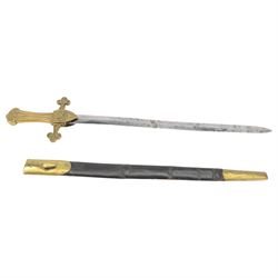 Victorian Bandsman's short sword, with 52cm double edge blade, the brass handle with VR Cypher, with brass and leather scabbard, scabbard marked V W-18, L67cm 