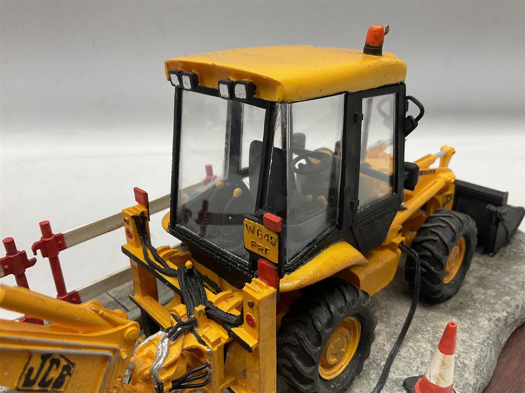 Border Fine Arts, Essential Repairs, model no. B0652, by Ray Ayres, limited edition 490/1750, L48cm