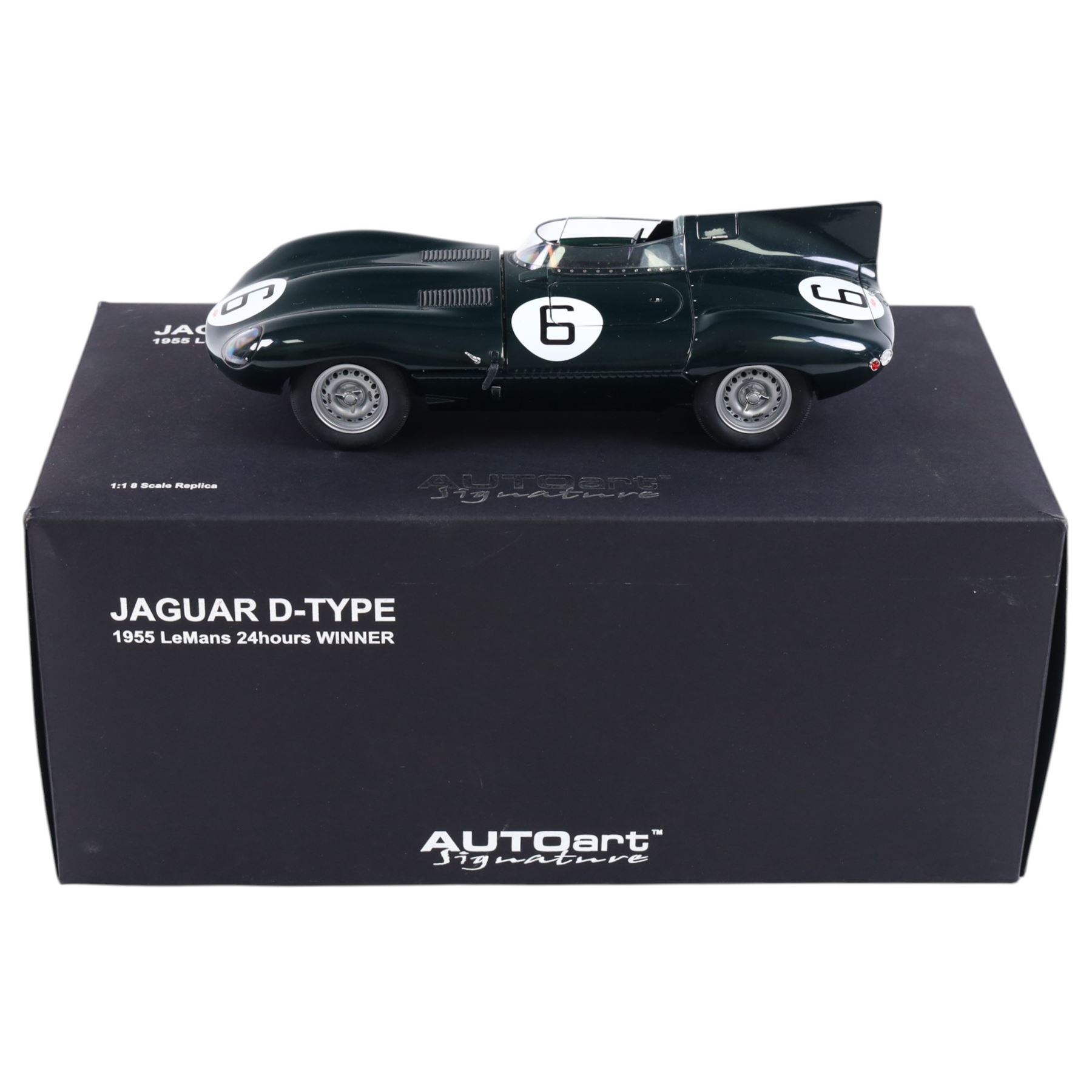 Autoart Signature Jaguar D-Type 1955 LeMans 24 Hours Winner, racing no. 6, boxed with certificate