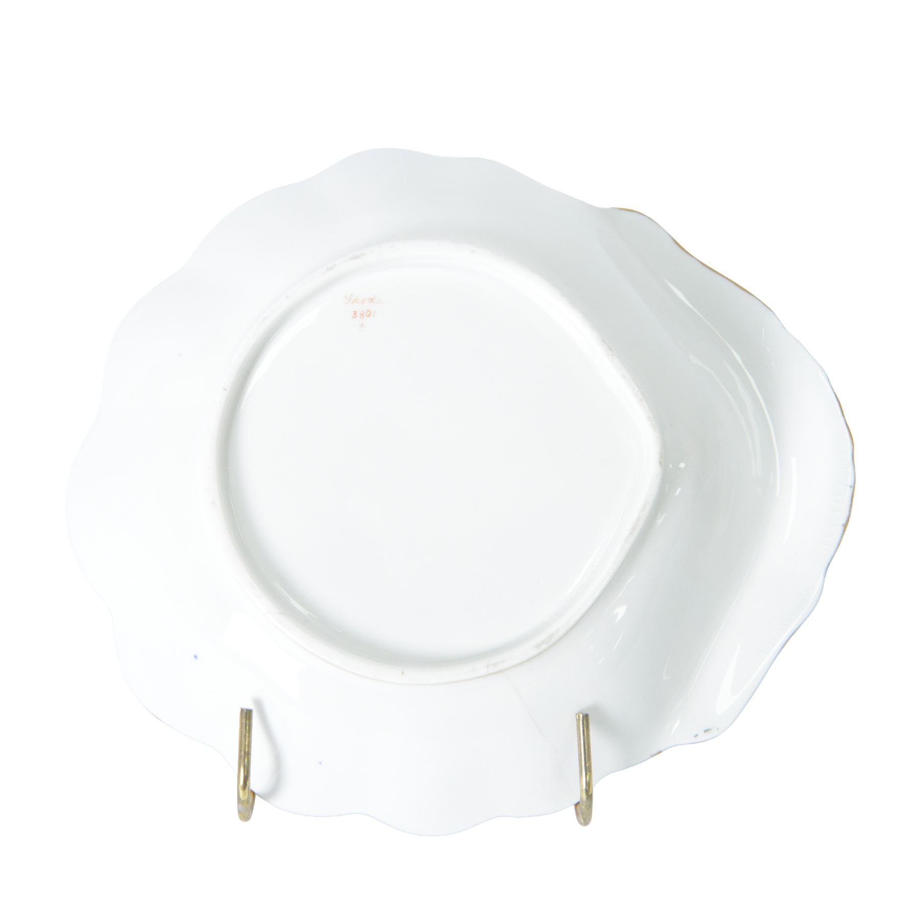 Copeland Spode Imari dish, in the form of a shell, the central panel decorated with a bird in a garden