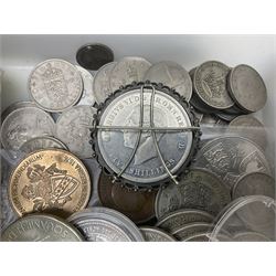 Great British and World coins, including halfcrowns, shillings, other pre-decimal coinage, The Royal Mint Great Britain and Northern Ireland 1972 coin set, commemorative crowns, various Irish coins etc
