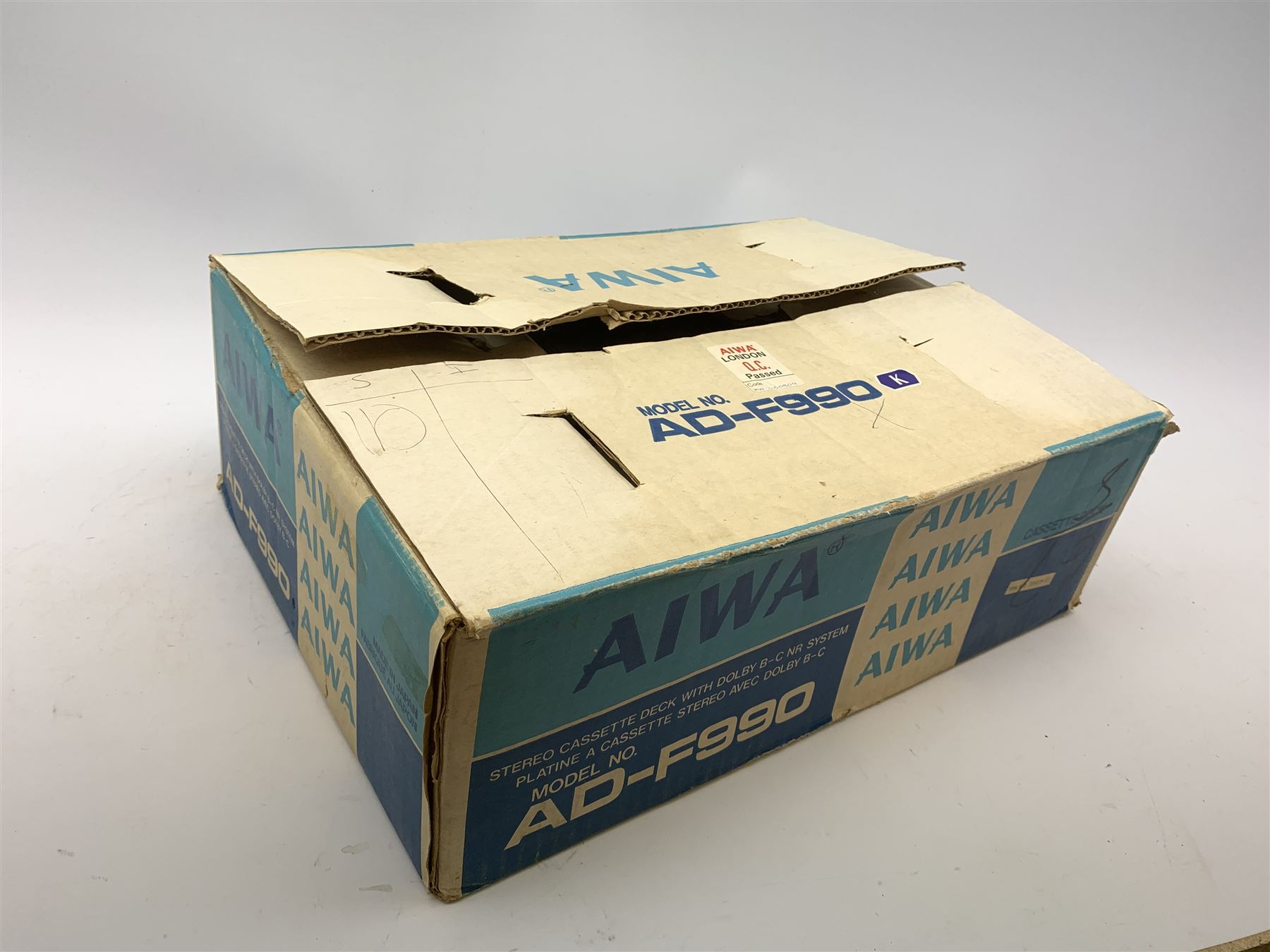 Aiwa AD-F990 Stereo Cassette Deck with original box