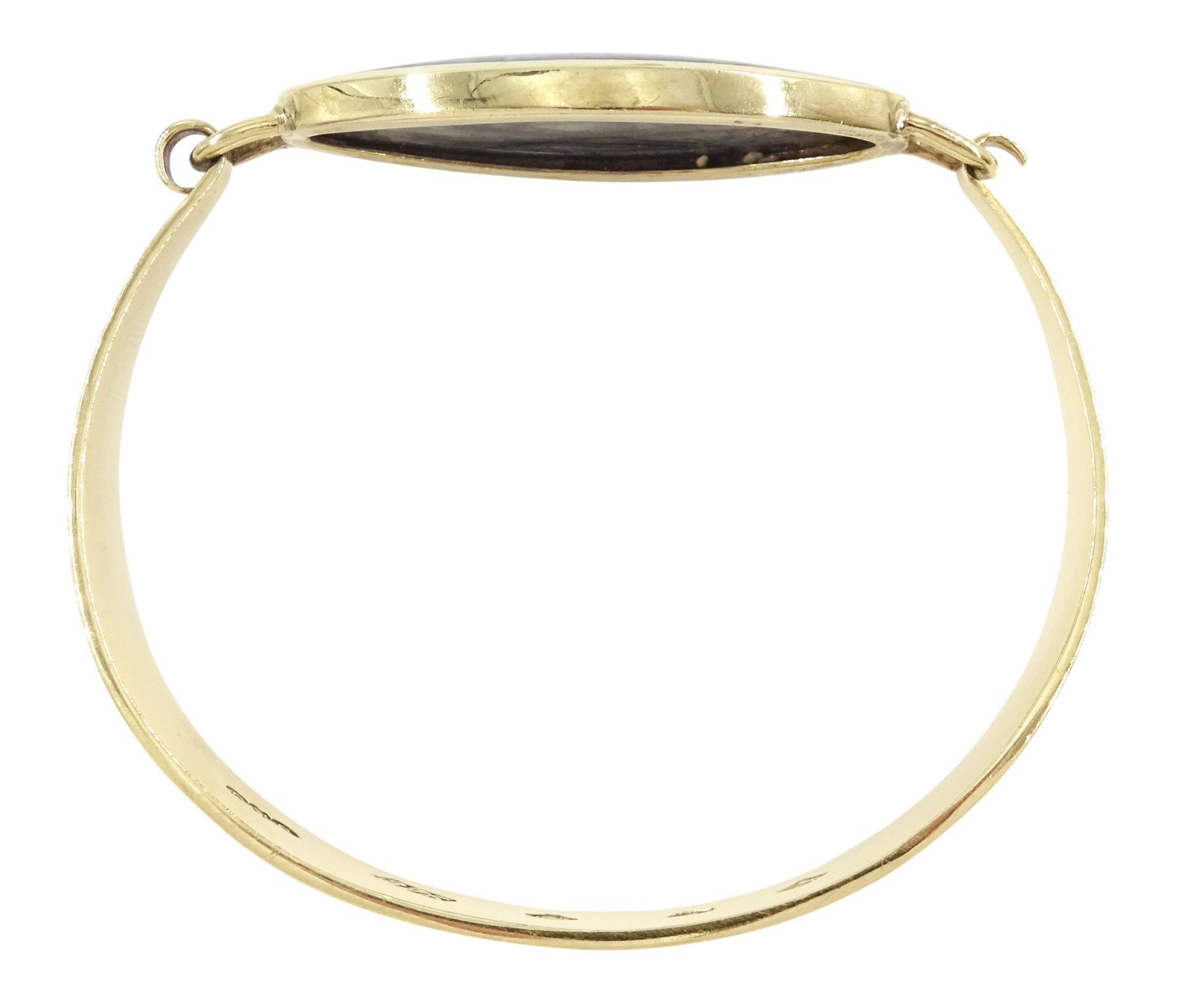 9ct gold oval Picasso jasper wide bangle by C W Sellors, Sheffield 2003