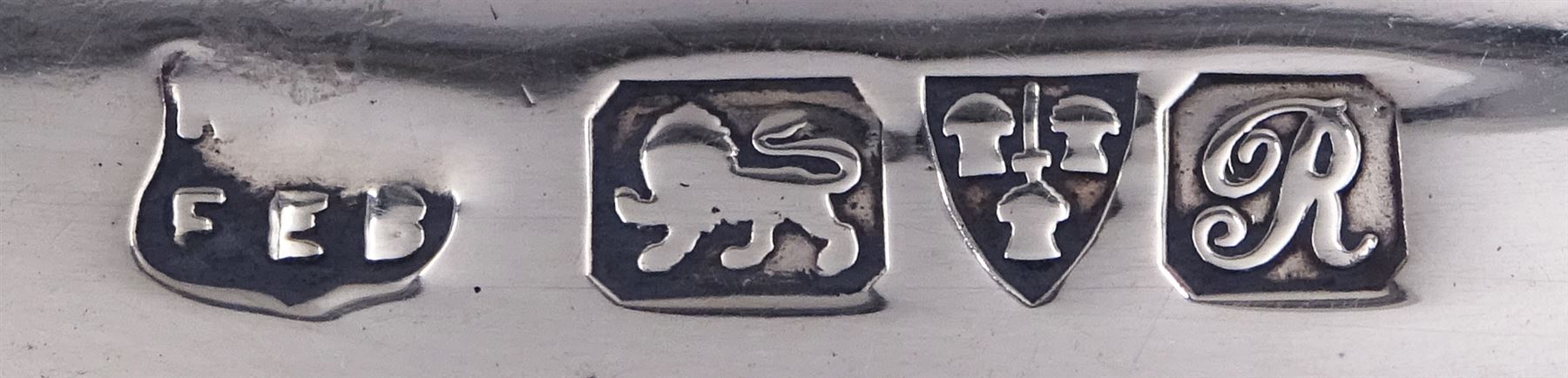 Early 20th century pedestal bowl, of circular form, with lobed bead and dart rim, the sides with pierced wheel, cross and dart decoration, upon spreading circular foot, hallmarked Barker Brothers, Chester 1917