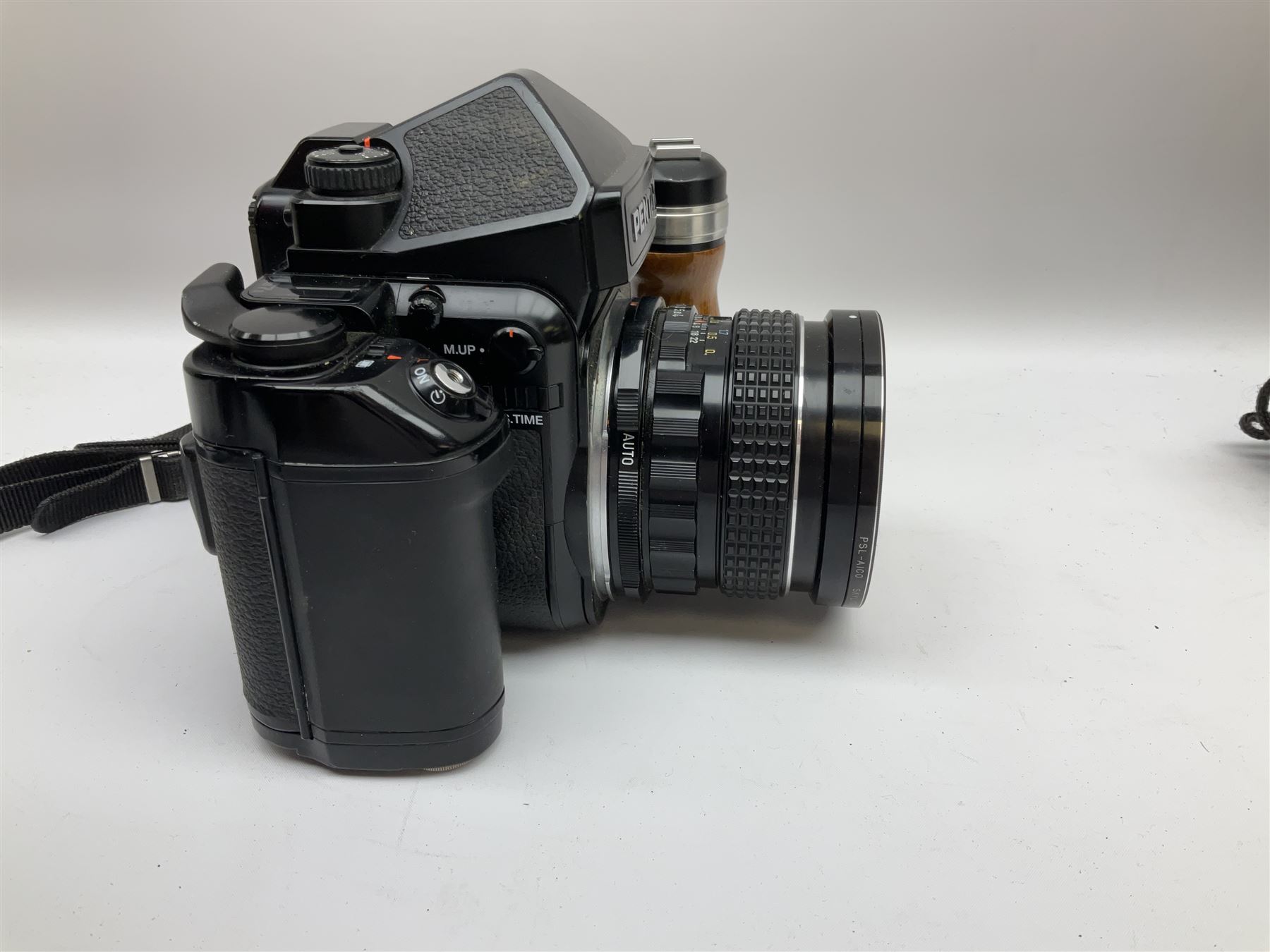 Pentax 67II camera with Asahi SMC Pentax - 6x7 ‘1:4 45mm’ lens, Asahi Takumar / 6x7 ‘1:4.5/75’ lens, Asahi Macro-Takumar / 6x7 ‘1:4/135’ lens, Asahi SMC Pentax - 6x7 ‘1:2.8 165mm’ lens, Asahi Pentax 6x7 rear converter ‘T6-2X’, lens filters and various other accessories, housed in a Billingham carry bag