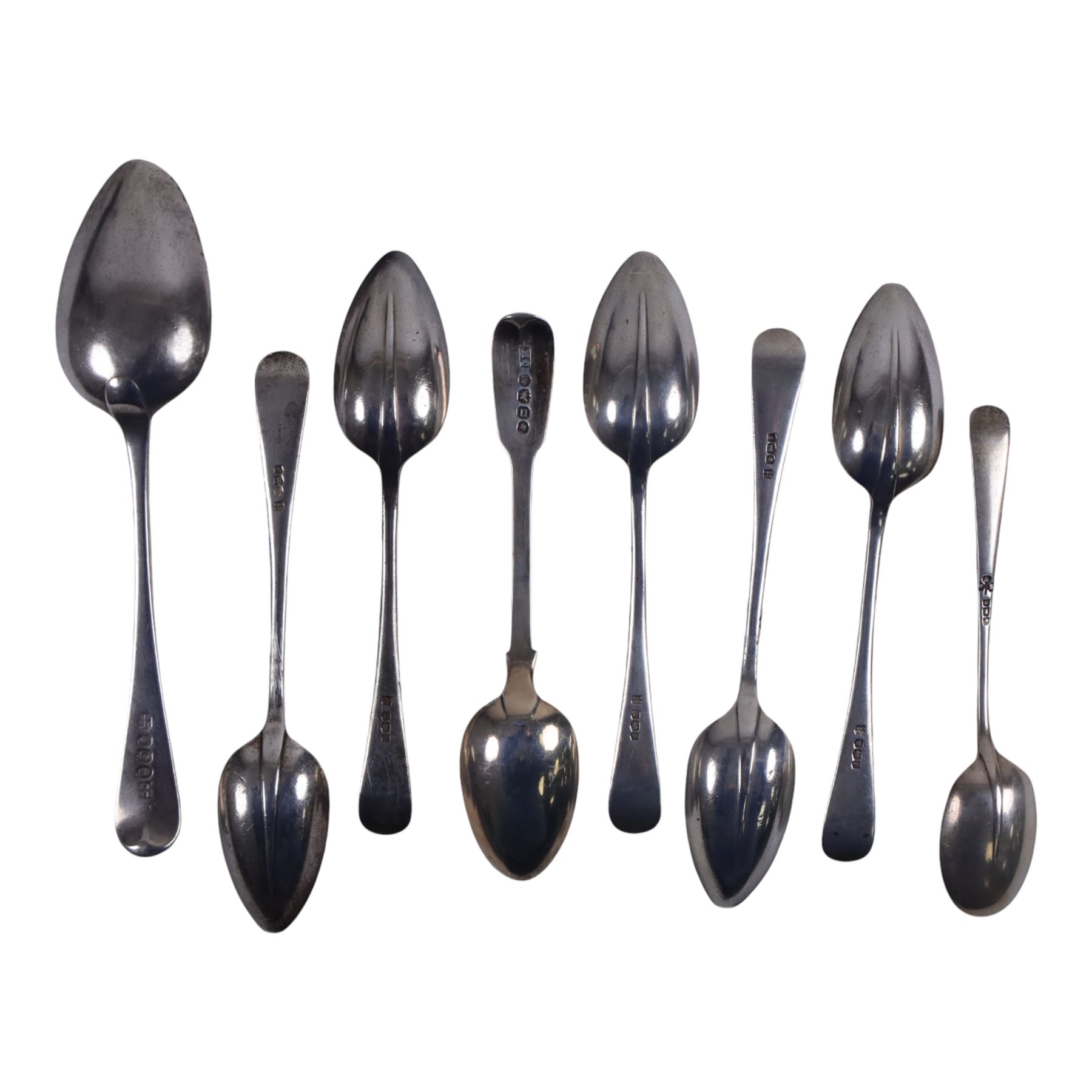 Seven silver spoons, including set of five 1930s Hanoverian pattern teaspoons with rattail bowls, all hallmarked 