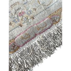 Persian Mahal densely knotted ivory ground carpet, floral rosette medallion surrounded by interlacing leafy branches and palmettes, scrolling border decorated with foliate motifs, within guard stripes, with signature panels to each end