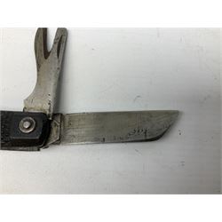 WW2 British army folding jack/clasp knife with blade and can opener marked with broad arrow and date 1944; a similar unmarked British army folding three-blade knife; and another later similar British Army knife marked Wade & Butcher Sheffield England (3)