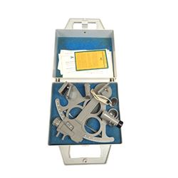 Davis Instruments Corp 'The Master Sexta