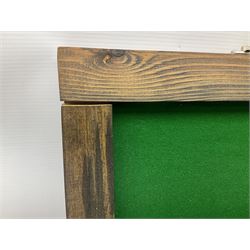 Midland Gun Company Birmingham & London 12-bore side-by-side box-lock non-ejector double barrel shotgun with 76cm damascus barrels, Prince of Wales style walnut stock with chequered grip and fore-end, top safety and engraved lock no.62160 L120cm overall; in scratch built baize lined wooden case. SHOTGUN CERTIFICATE REQUIRED.