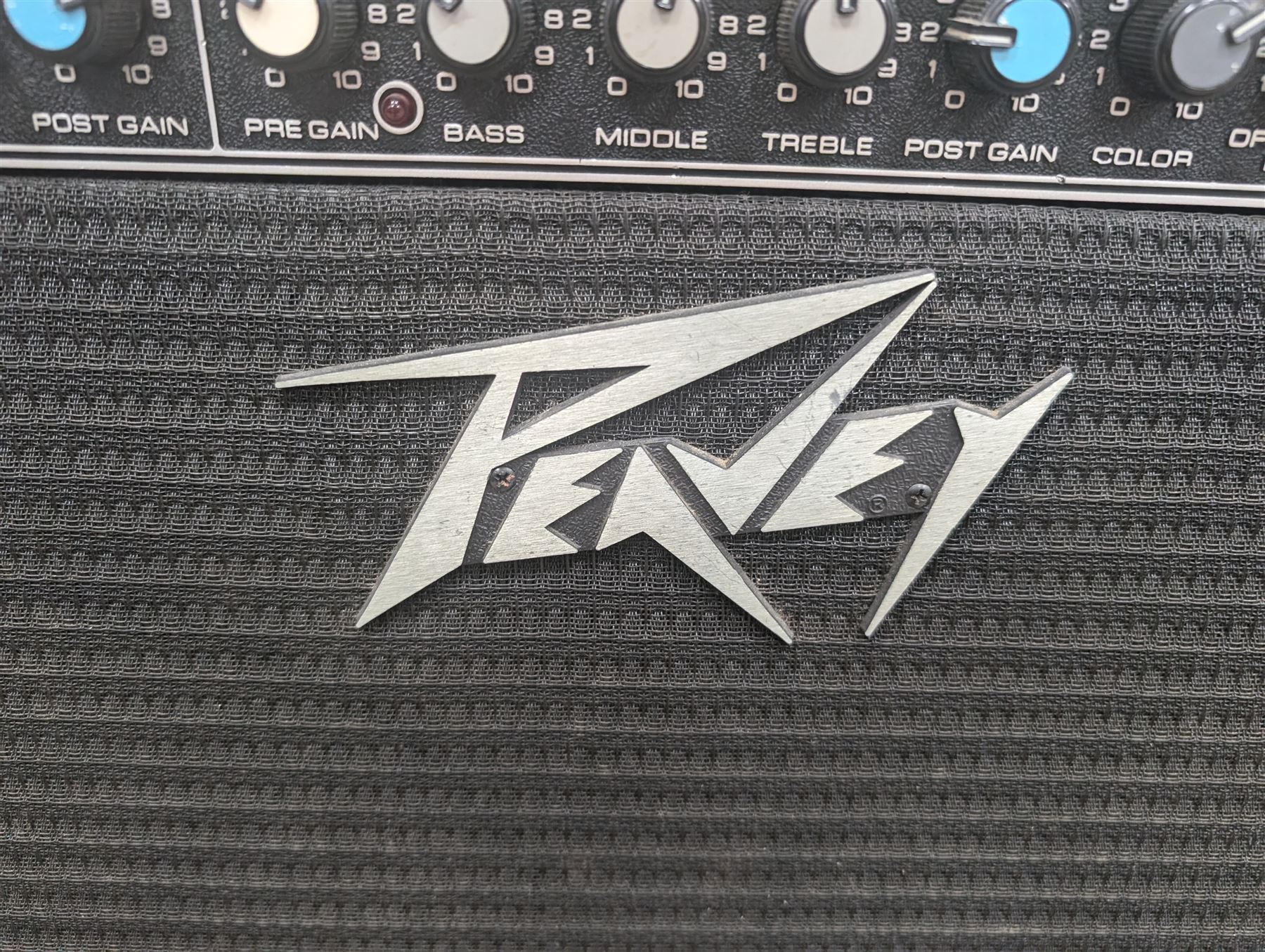 1970s Peavey 2 x 12 BW Mace guitar amplifier, serial no. 9A-468240, with a Peavey four-button Automixer foot pedal, H51cm, W67cm