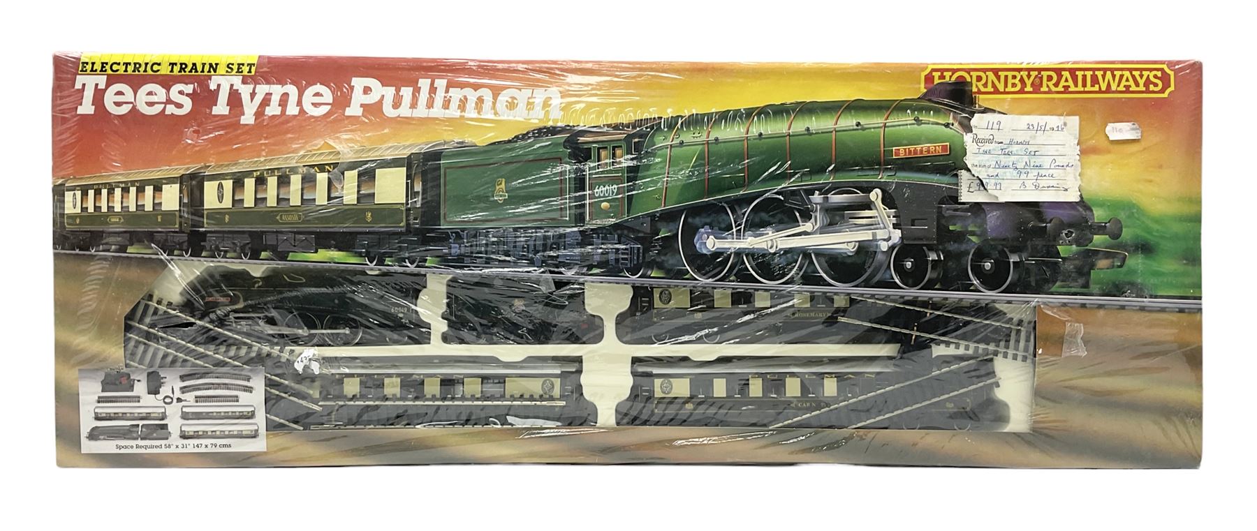 Hornby '00' gauge - R770 `Tees Tyne Pullman` train set: including BR green 4-6-2 locomotive `Bittern' No.60019, three Pullman brown/cream passenger coaches, track, etc; boxed