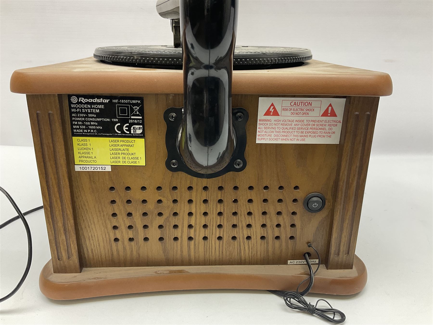  Roadstar HIF-1850TUMPK retro style record player with gramophone 