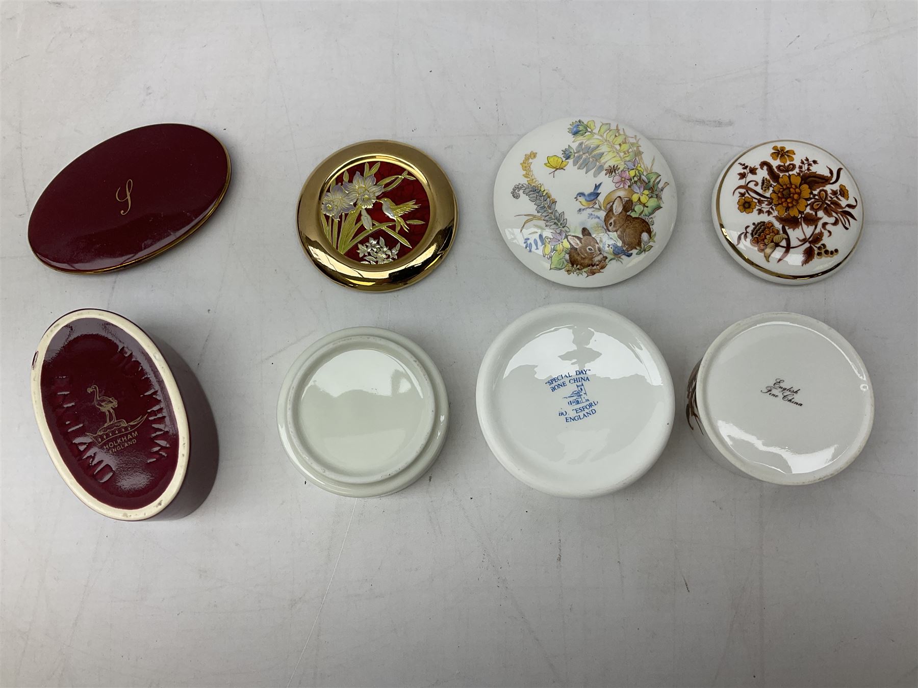 Two Crummles enamel trinket boxes to include William Wordsworth example and a larger example decorated with roses and other flowers, boxed Royal Worcester Golden Jubilee box, two Aynsley boxes, Dresden box, Hammersley and Aynsley examples decorated with birds etc