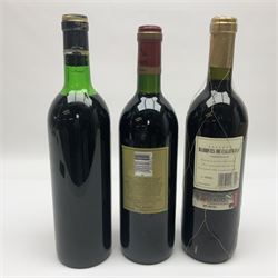 Mixed wine, comprising Chateau Cantemerle, 1975, Grand Cru Classe Se Medoc, Chateau Notton, 1985, Margaux and Marques De Calatrava, 2001 Tempranillo, various contents and proof (3) 