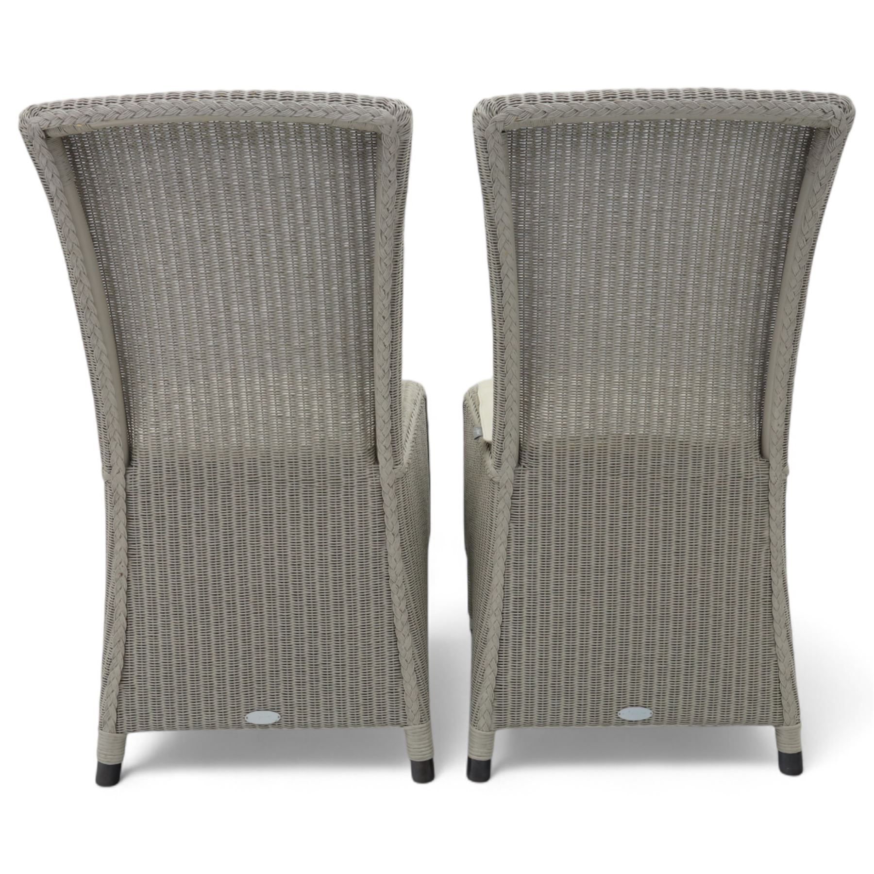 Neptune – Sheldrake limed oak extendable dining table and eight Havan loom chairs, the oval top in limed oak finish with four additional leaves extending the table to seat up to ten (Extends to cm), raised on turned legs with two additional centre supports, the matching Havan loom chairs finished in grey with cream upholstered seat covers (H 95cm, W 47cm, D 55cm)