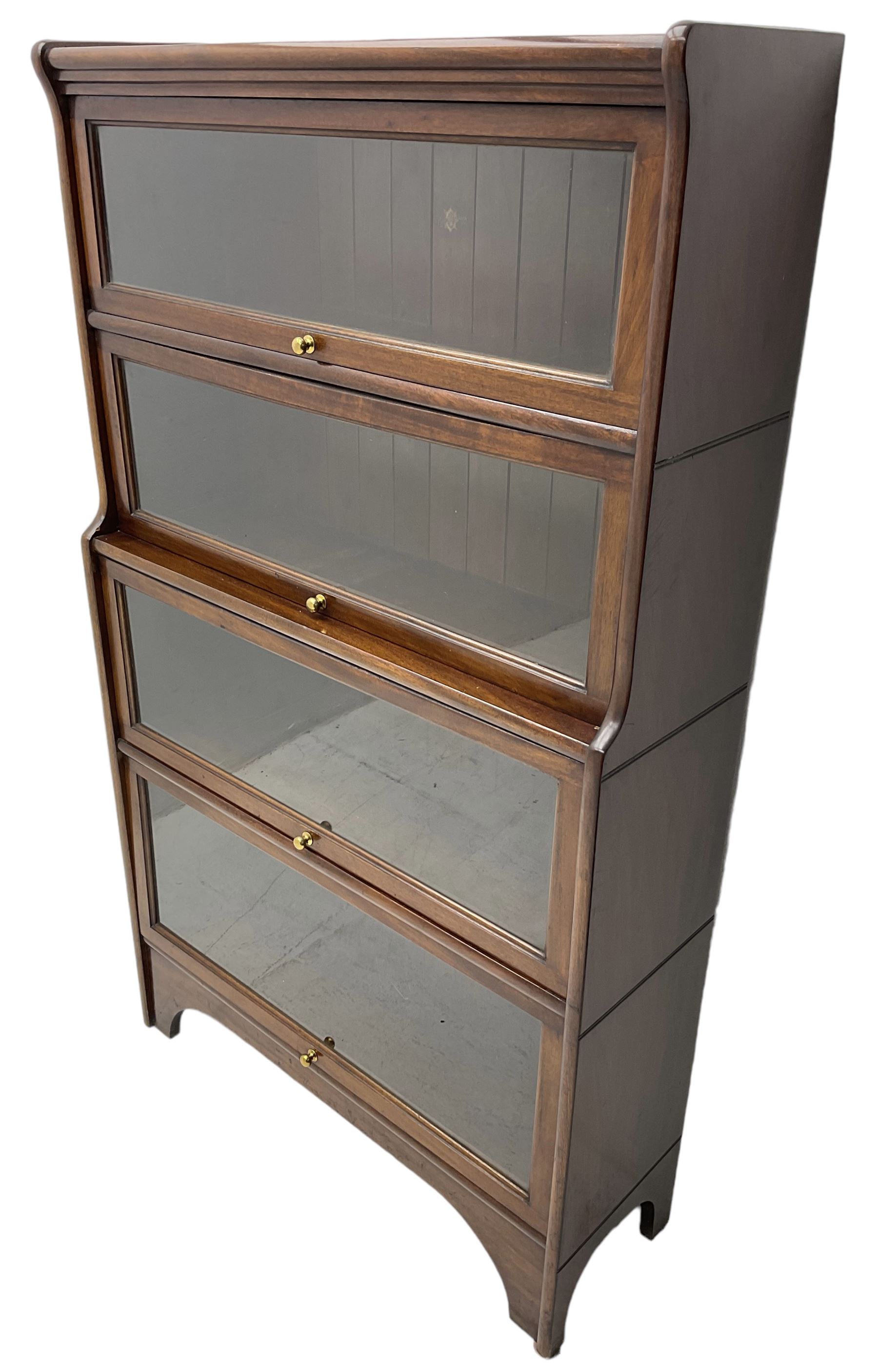 Kenric Efferson early 20th century mahogany fourtier library