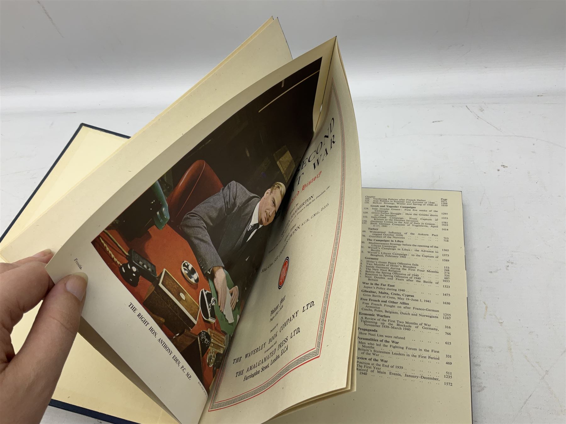 The Great War  by H W Wlison. 13 volumes. 1914-19;The Second Great War by Hammerton. 9 volumes; and The Second World War by Winston Churchill. 6 volumes.
