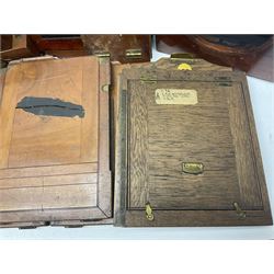 Collation of folding plate cameras of various sizes folding plate in mahogany and lacquered brass, together with camera plates and slides
By vendors repute some slide are from the Gandolfi workshop