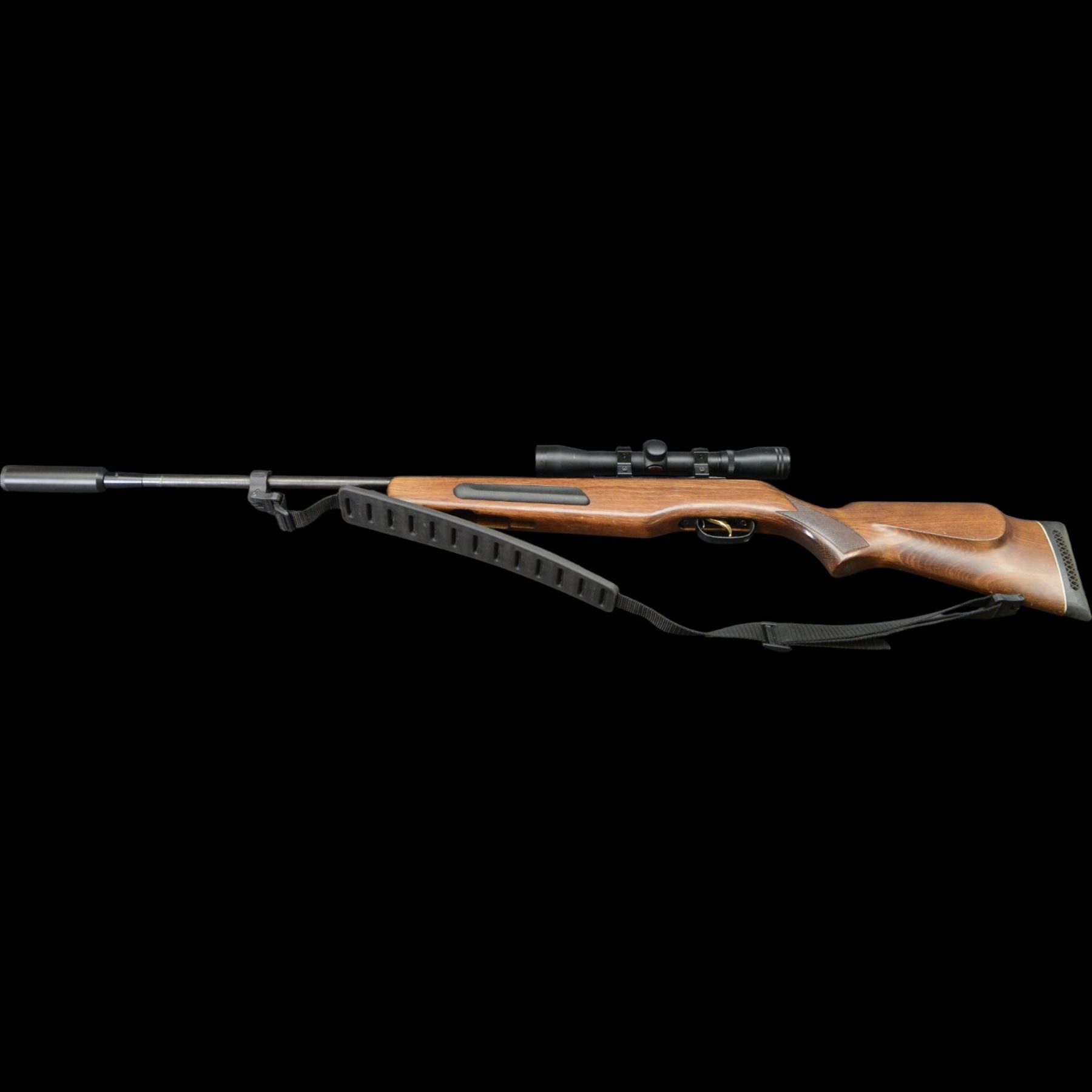 Gamo Maxima .22 break barrel air rifle, serial no 04-183689-04, with Gamo sight, in gun sleeve, L121cm