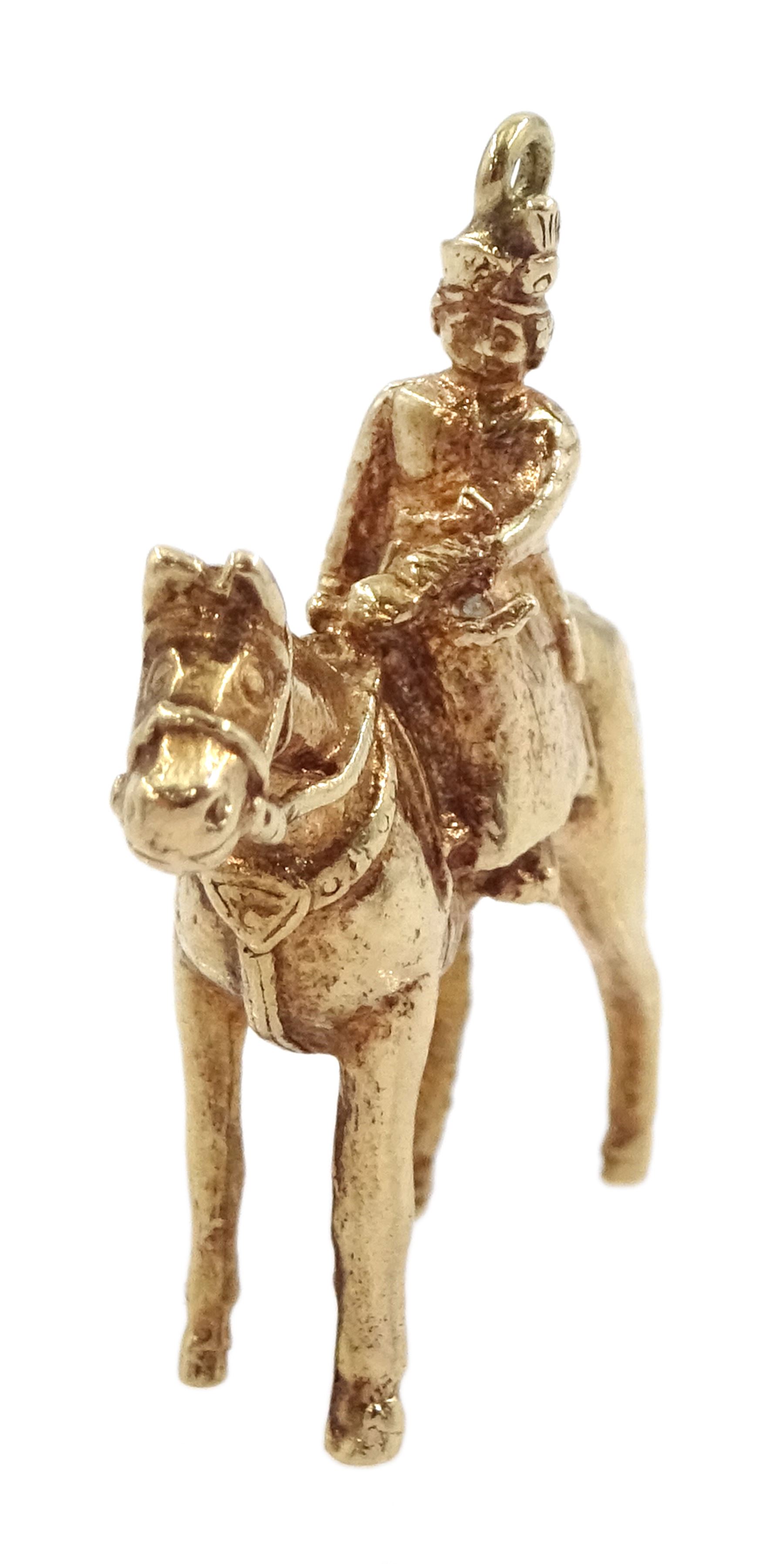 Stag Minstrel mahogany dressing table, raised mirror back (W153cm, H128cm, D47cm) and retro teak telephone table (2)