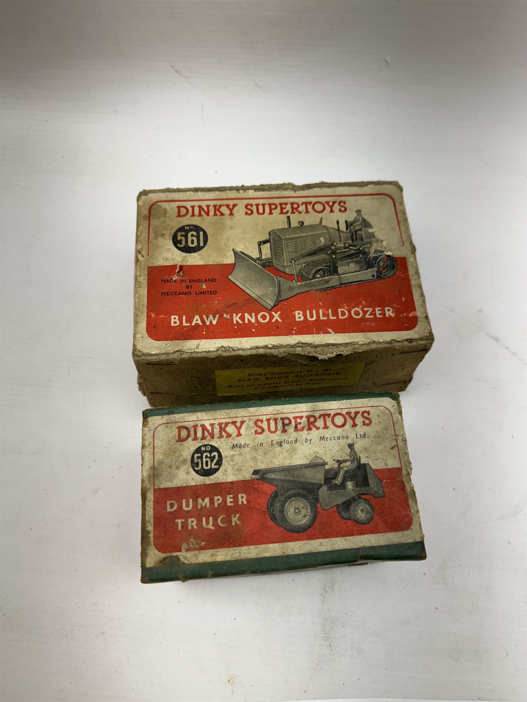 Dinky Toys - SuperToys 1:48 - 2 - Maquinaria agrícola a escala