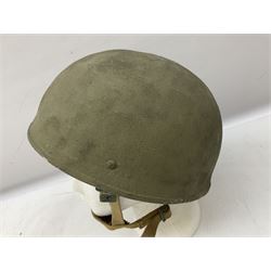 Post-WW2 British Airborne Troops,/Paratroopers Steel Helmet with green textured paint finish, leather and sponge liner and three point chinstrap mounting; liner marked BMB II 1953 71/4
